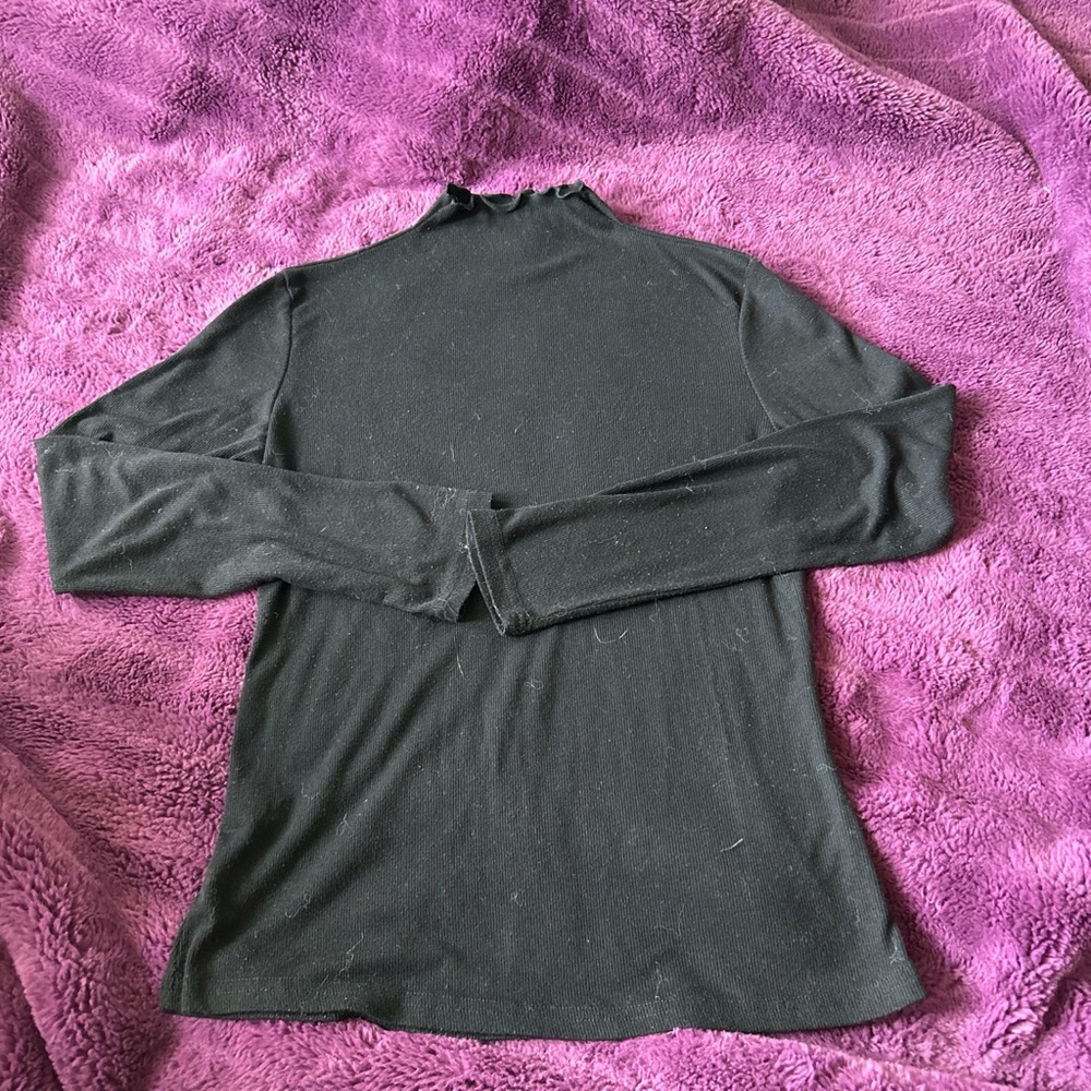 Women's Black Long Sleeve Top